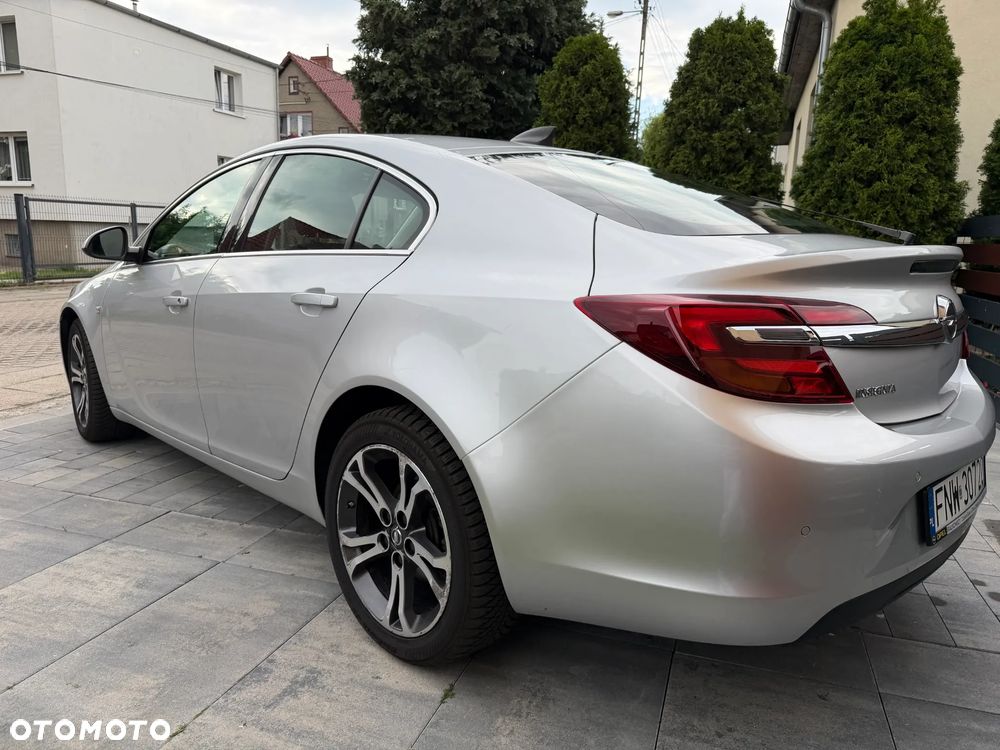 Opel Insignia 1.4 T Cosmo S&S - 9