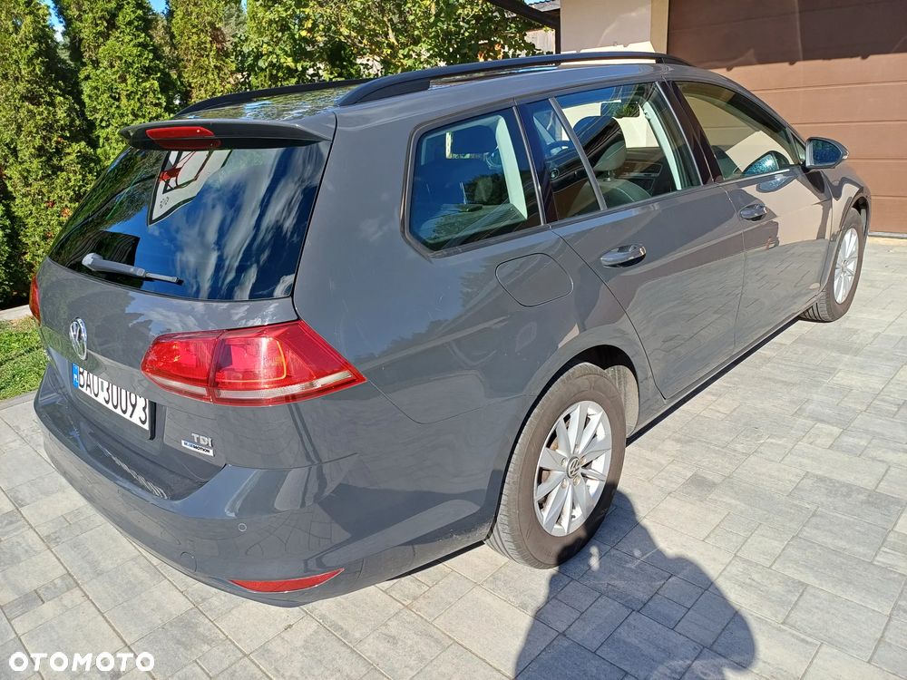 Volkswagen Golf - 2