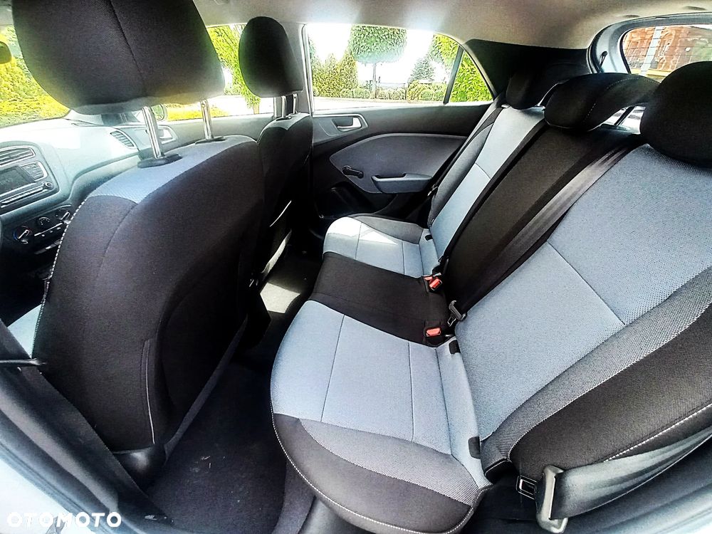 Hyundai i20 blue 1.4 Active Select - 19