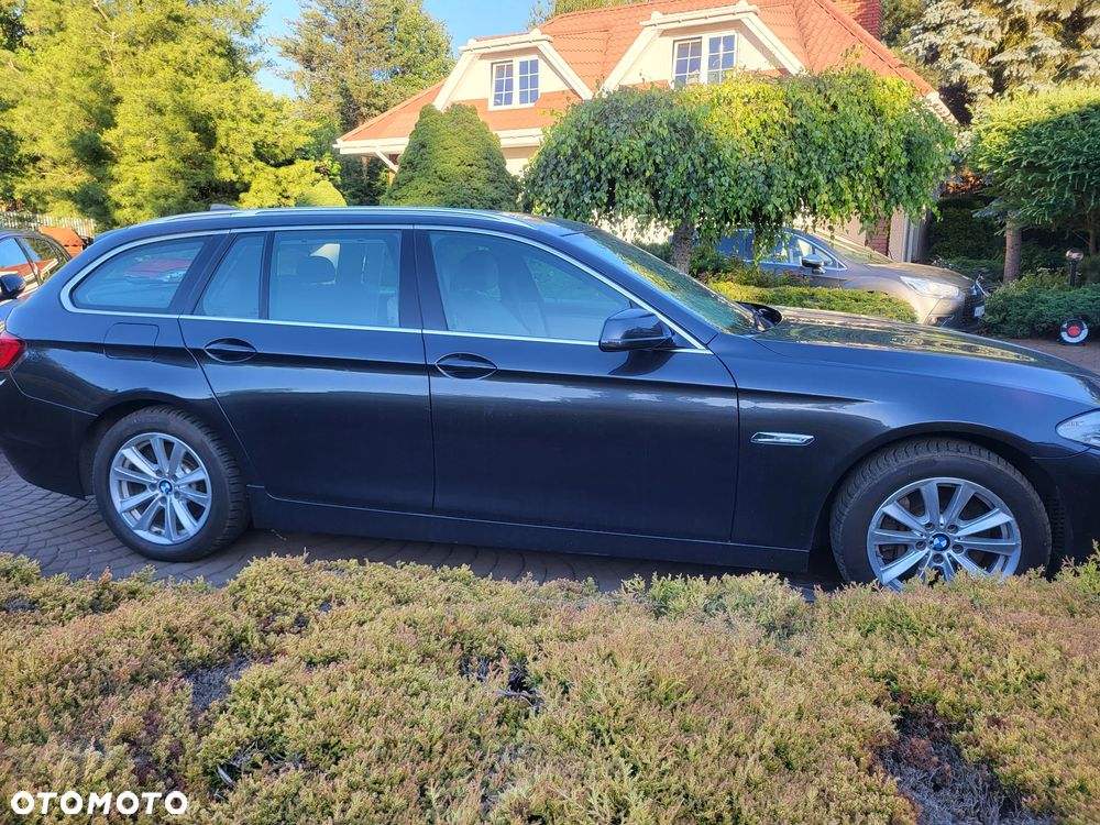 BMW Seria 5 525d - 14