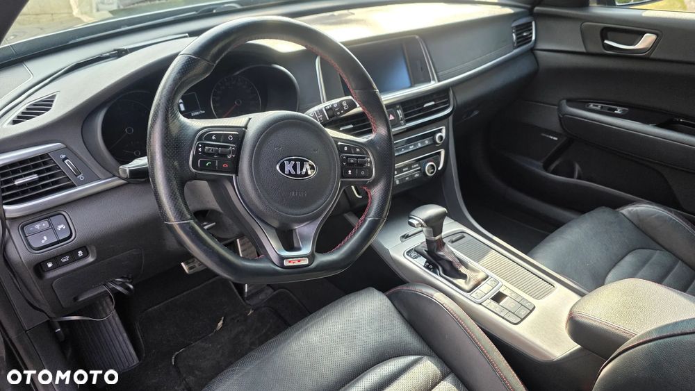 Kia Optima - 14