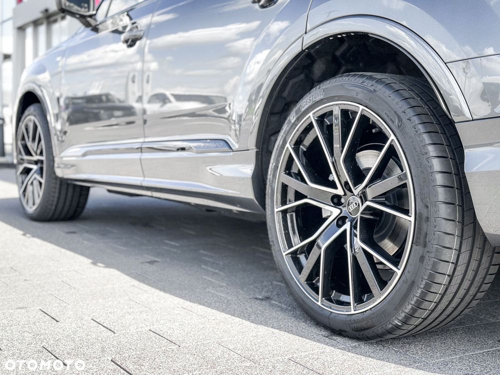 Audi Q7 - 8