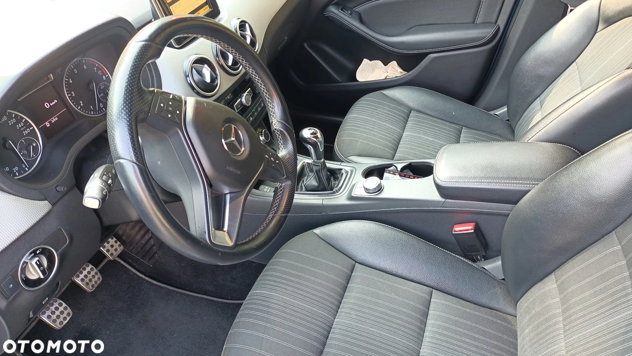 Mercedes-Benz Klasa B 200 BlueEFFICIENCY Edition 1 - 2