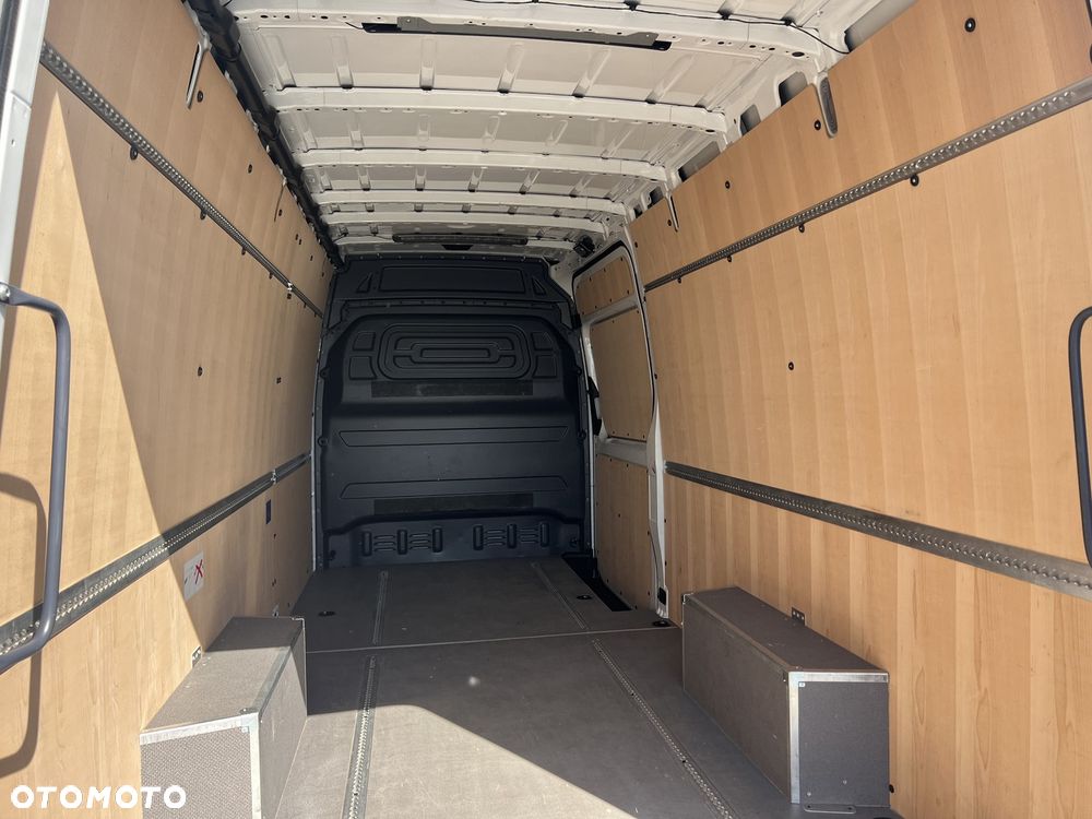 Mercedes-Benz Sprinter - 18