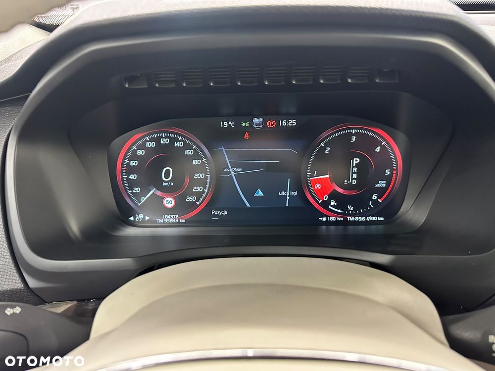 Volvo XC 90 D5 SCR AWD Momentum - 15