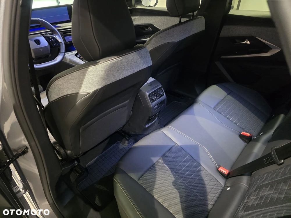 Peugeot 3008 1.2 PureTech mHEV Allure Pack S&S e-DCS6 - 9