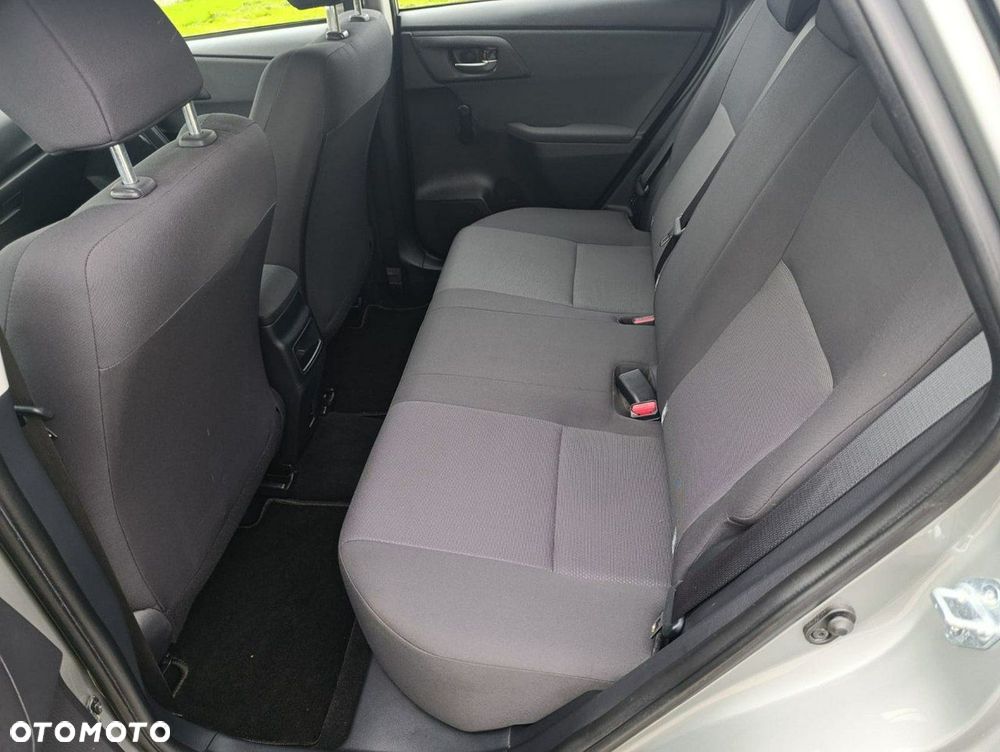 Toyota Auris 1.33 Dual-VVT-i Comfort - 12