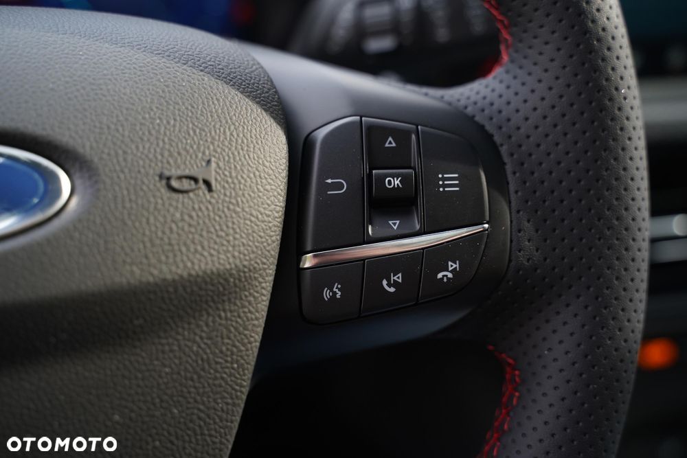 Ford Focus 1.0 EcoBoost mHEV ST-Line X - 18