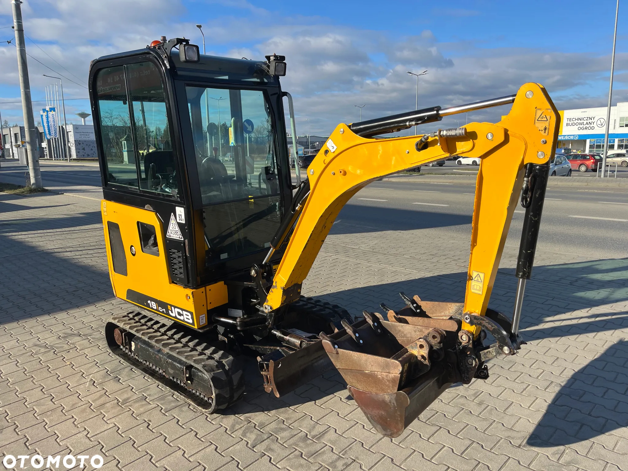JCB 19C-1 - 3