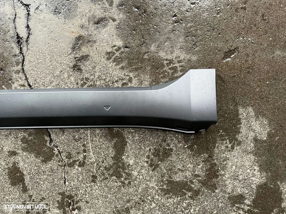 Vw T-Cross - EMBALADEIRA PLASTICO ESQUERDA - Z611 - 2