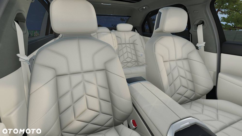 BMW i7 - 13