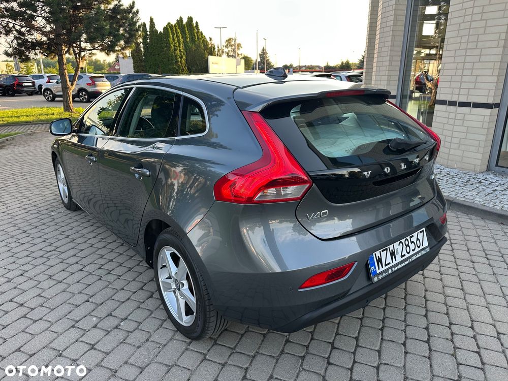 Volvo V40 D2 Momentum - 3