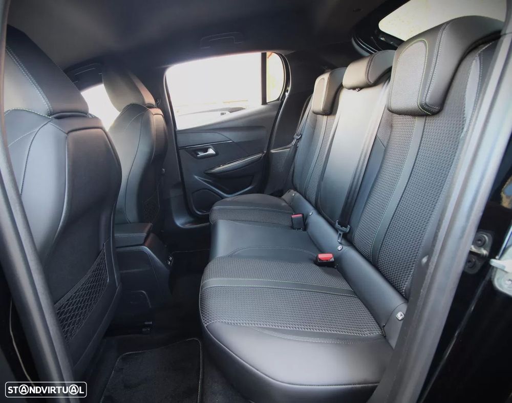 Peugeot e-208 50 kWh GT Line - 13