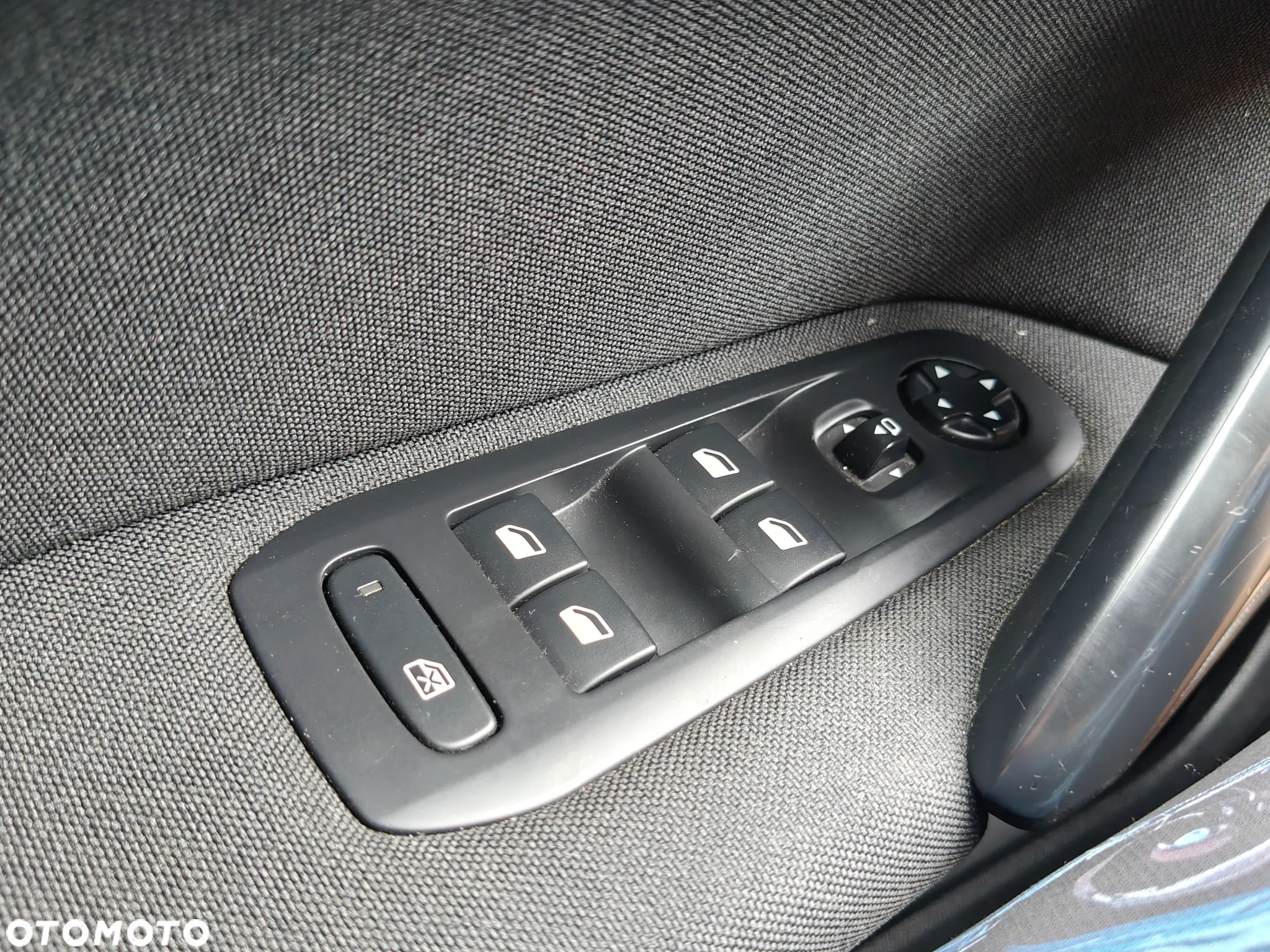 Peugeot 308 1.2 PureTech Active S&S - 21