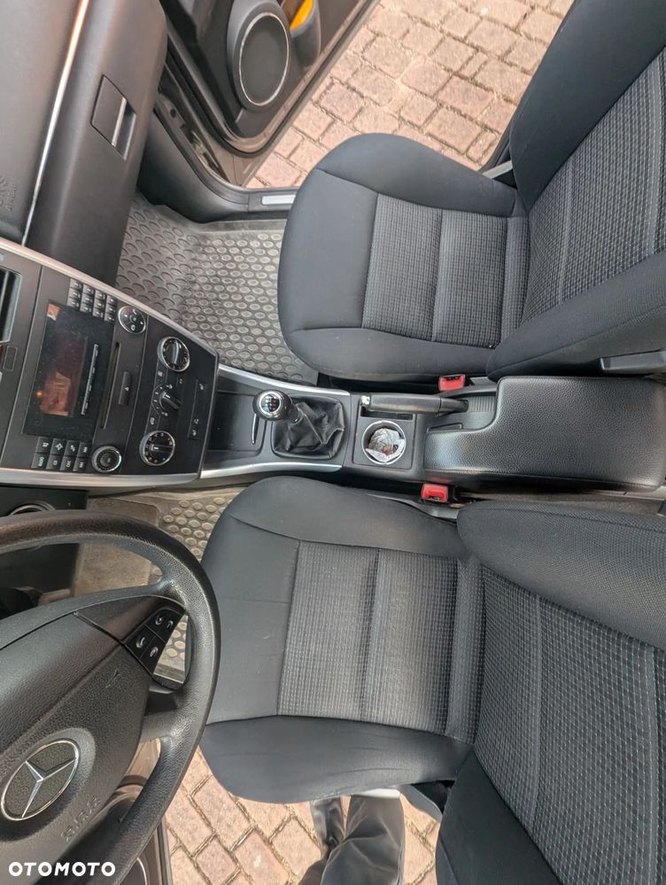 Mercedes-Benz Klasa B 180 CDI - 12