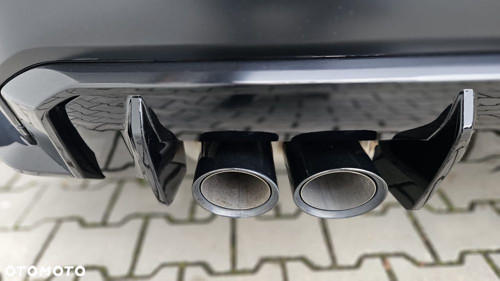 BMW M4 Competition M xDrive sport - 22