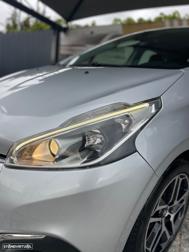 Peugeot 208 1.6 e-HDi Active - 6