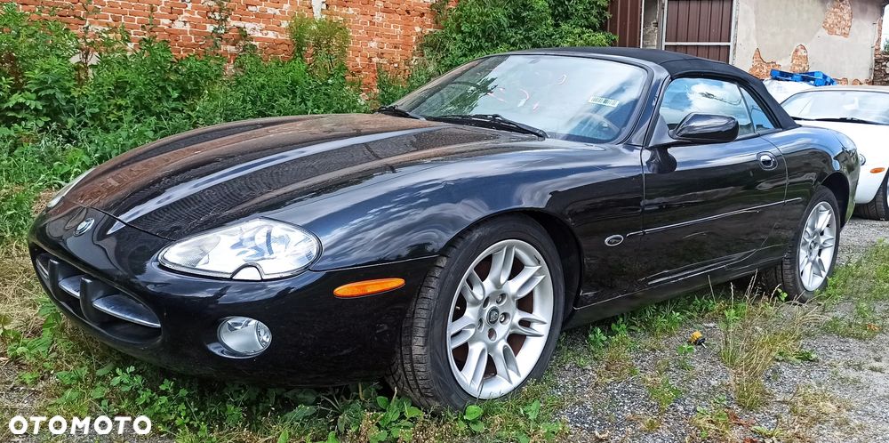 Jaguar XK8 4.0 - 1