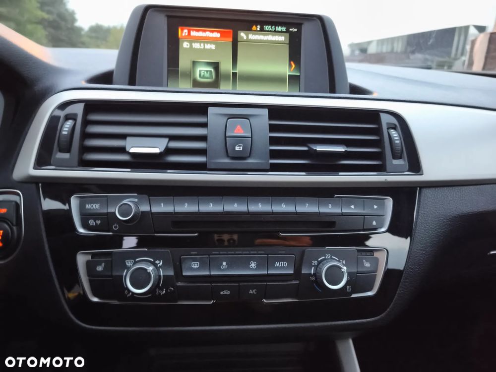 BMW Seria 1 118i - 31