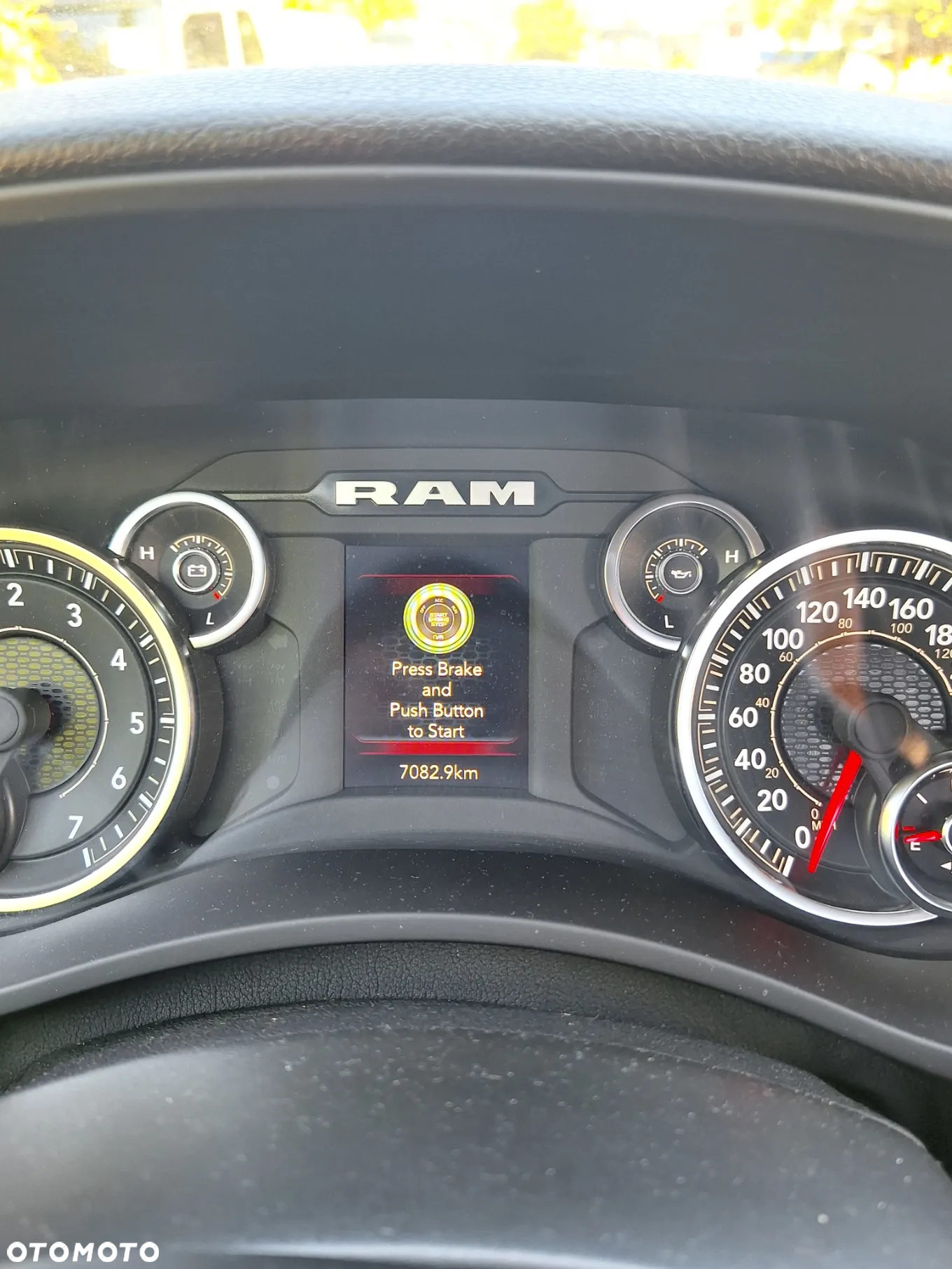 RAM 2500 - 10