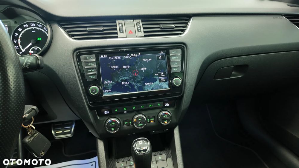 Skoda Octavia 2.0 TDI (Green tec) DSG RS - 26