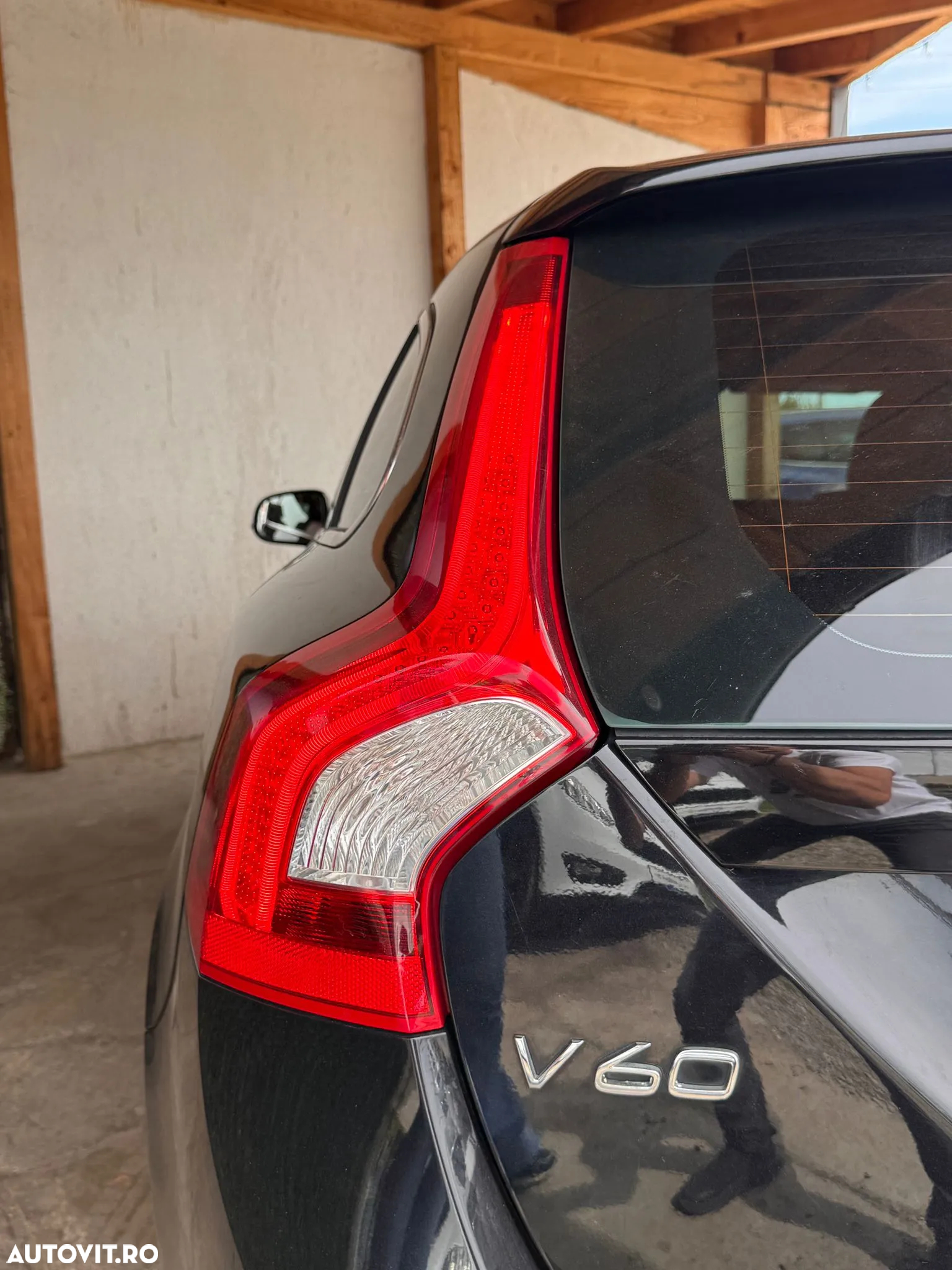 Volvo V60 D6 Plug-In-Hybrid AWD Geartronic Summum - 20