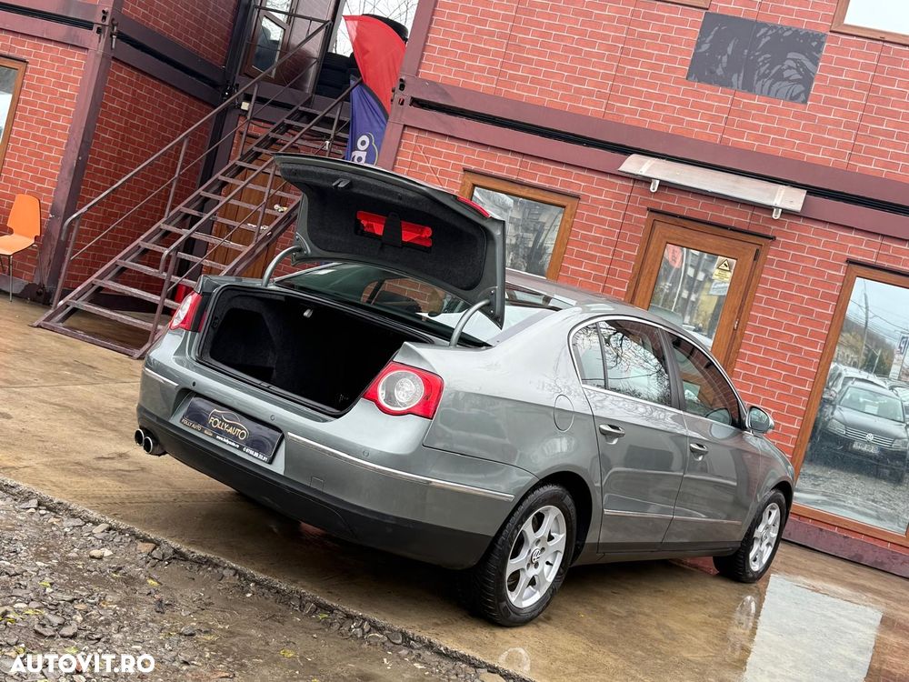 Volkswagen Passat - 28