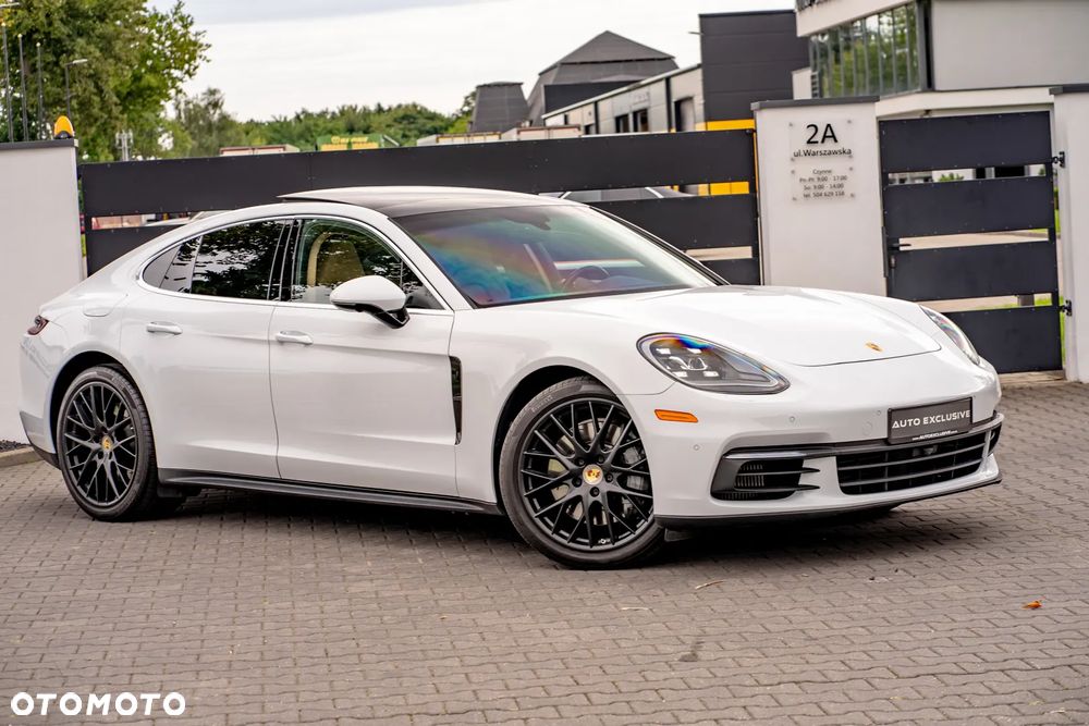 Porsche Panamera 4S - 7