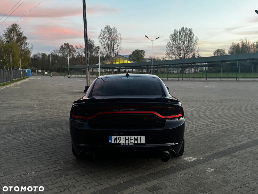 Dodge Charger - 4