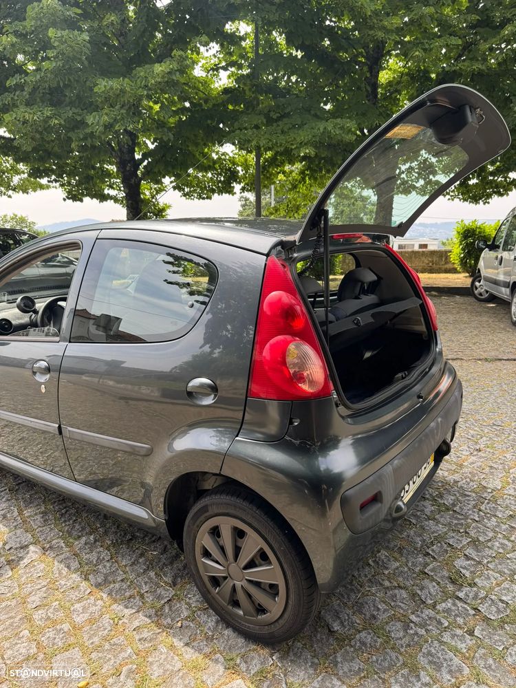 Peugeot 107 1.0 Urban - 8