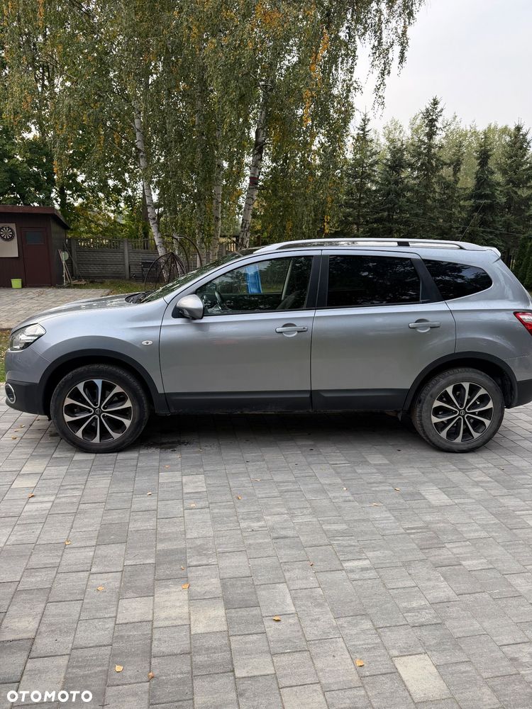 Nissan Qashqai+2 - 22