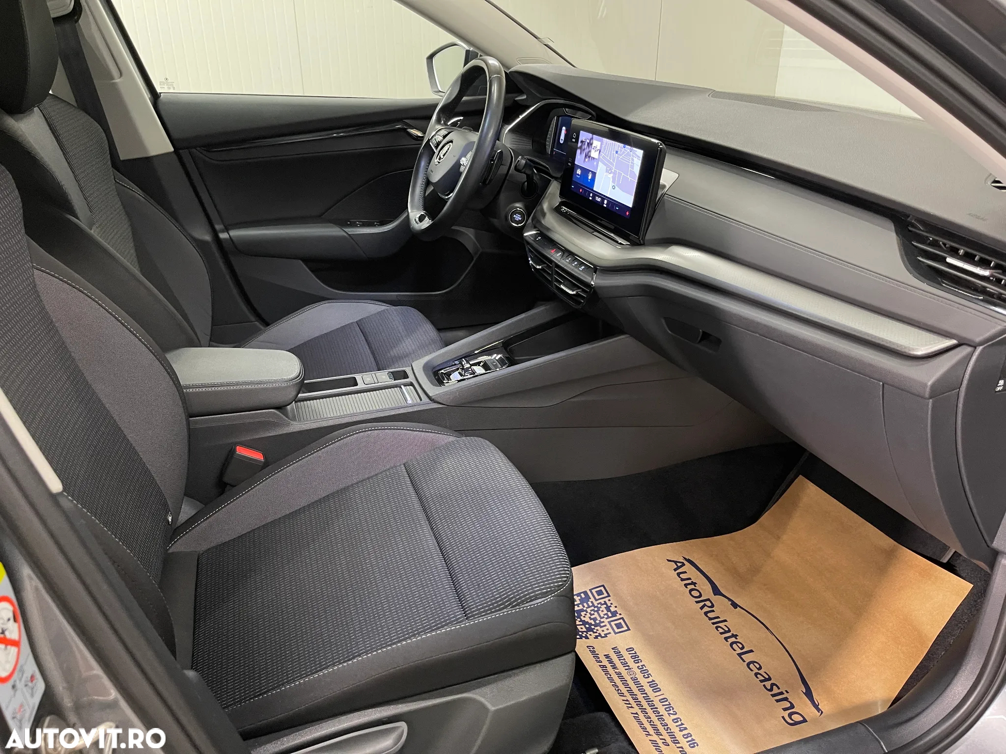 Skoda Octavia Combi 2.0 TDI DSG Style - 10