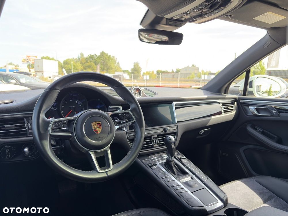 Porsche Macan Standard - 11