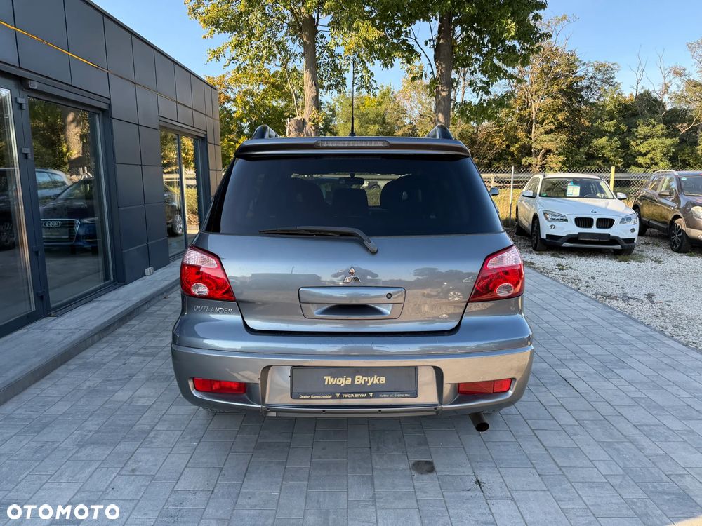 Mitsubishi Outlander 2.0 Comfort - 19