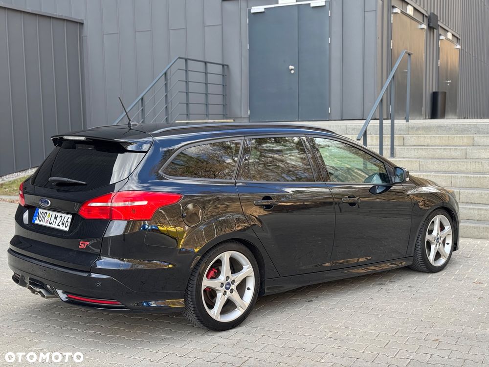 Ford Focus 2.0 TDCi ST-2 - 14