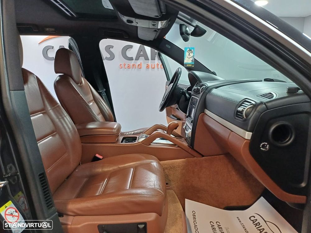 Porsche Cayenne S Tiptronic - 11