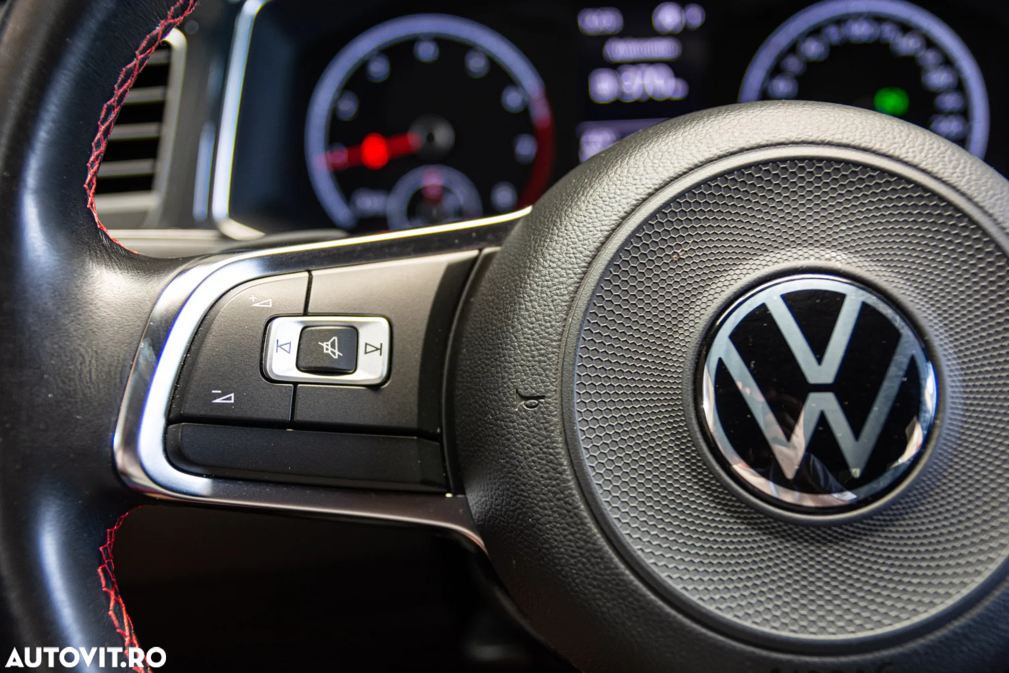 Volkswagen T-ROC 1.5 TSI DSG Design - 22
