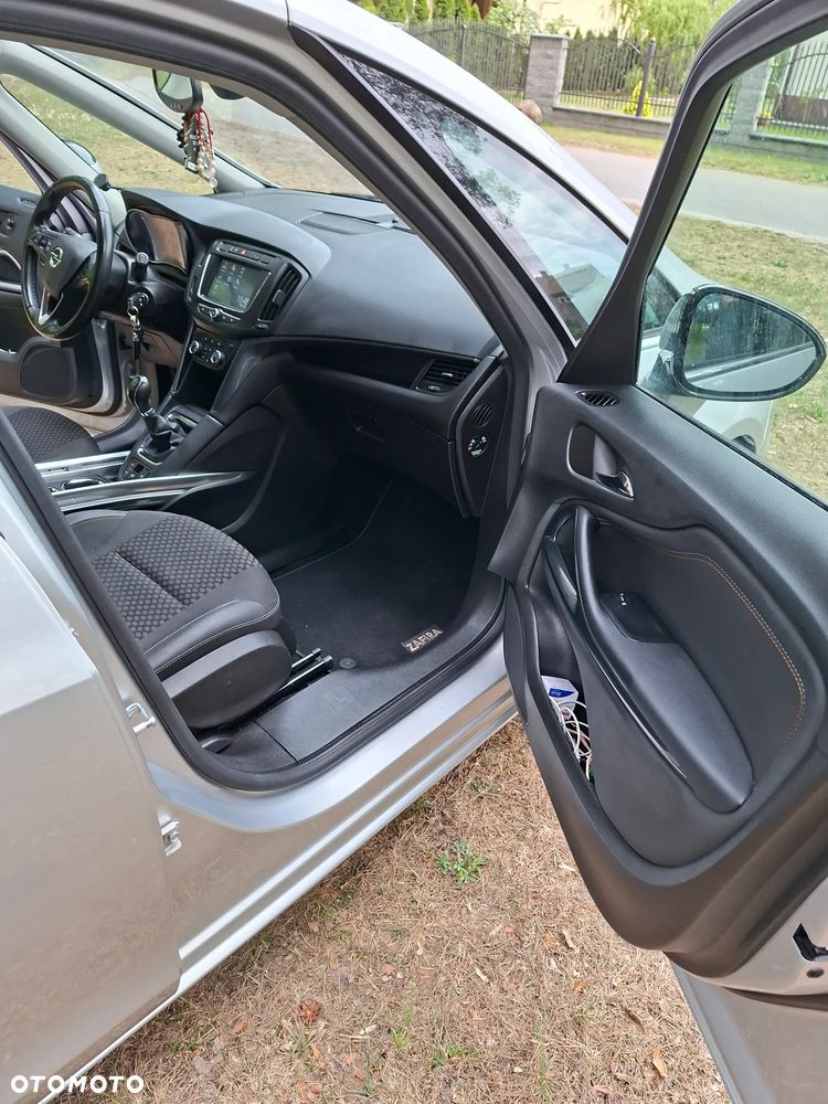 Opel Zafira 1.6 CDTI Plus S&S - 26