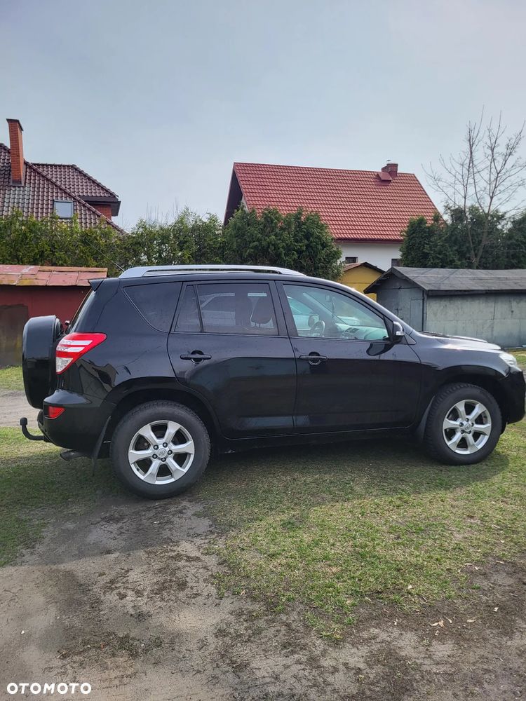 Toyota RAV4 2.2 D-4D Sol - 9