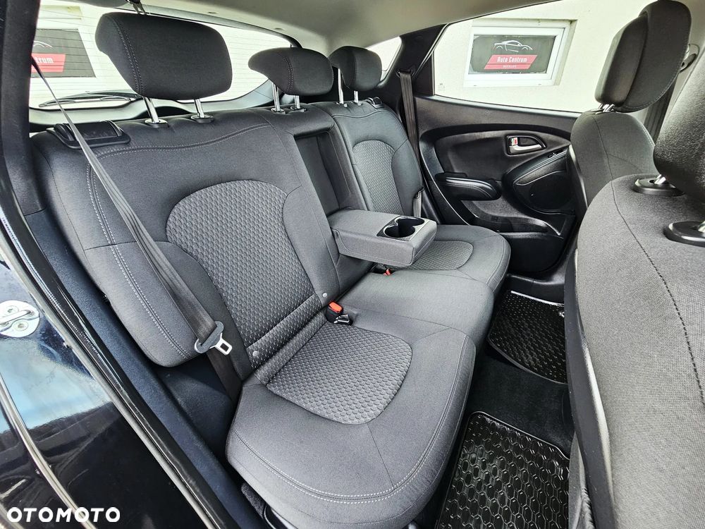Hyundai ix35 1.6 2WD UEFA EURO 2012 Edition - 12