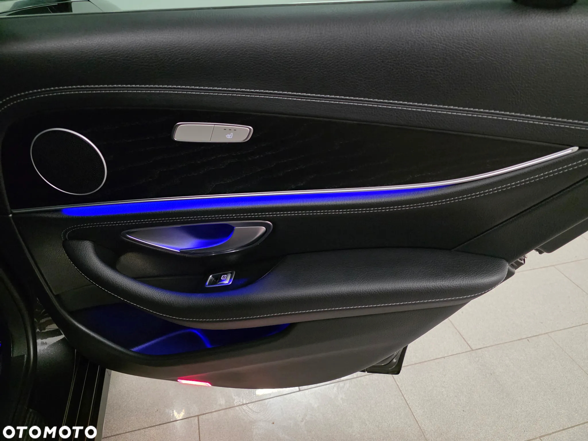 Mercedes-Benz Klasa E 300 de 9G-TRONIC Exclusive - 26