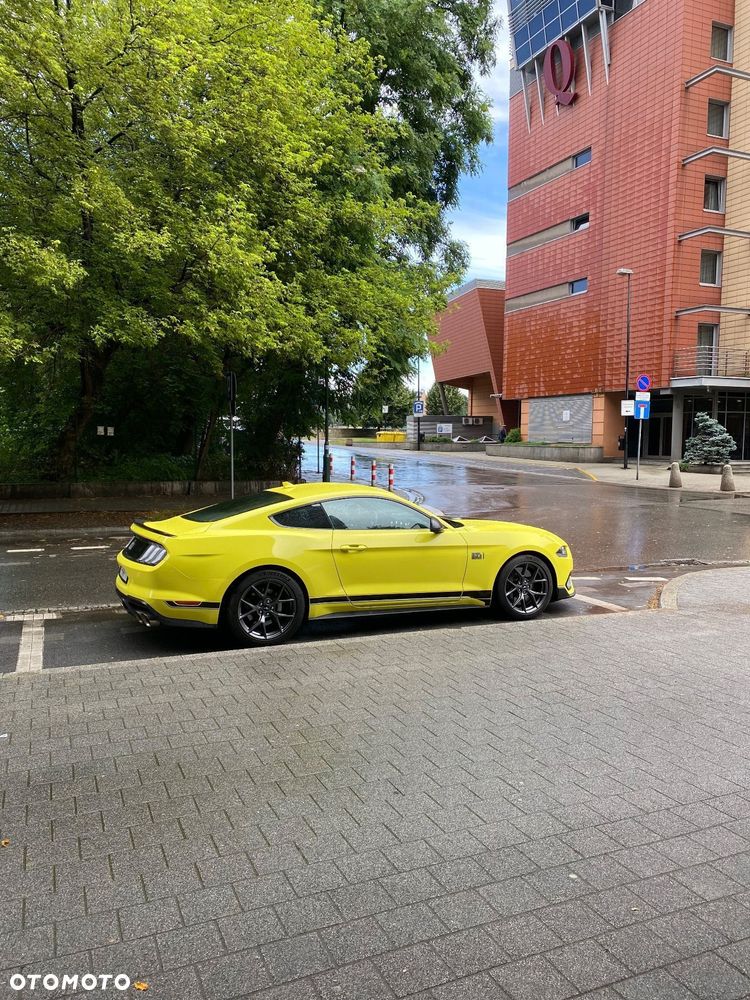 Ford Mustang - 2