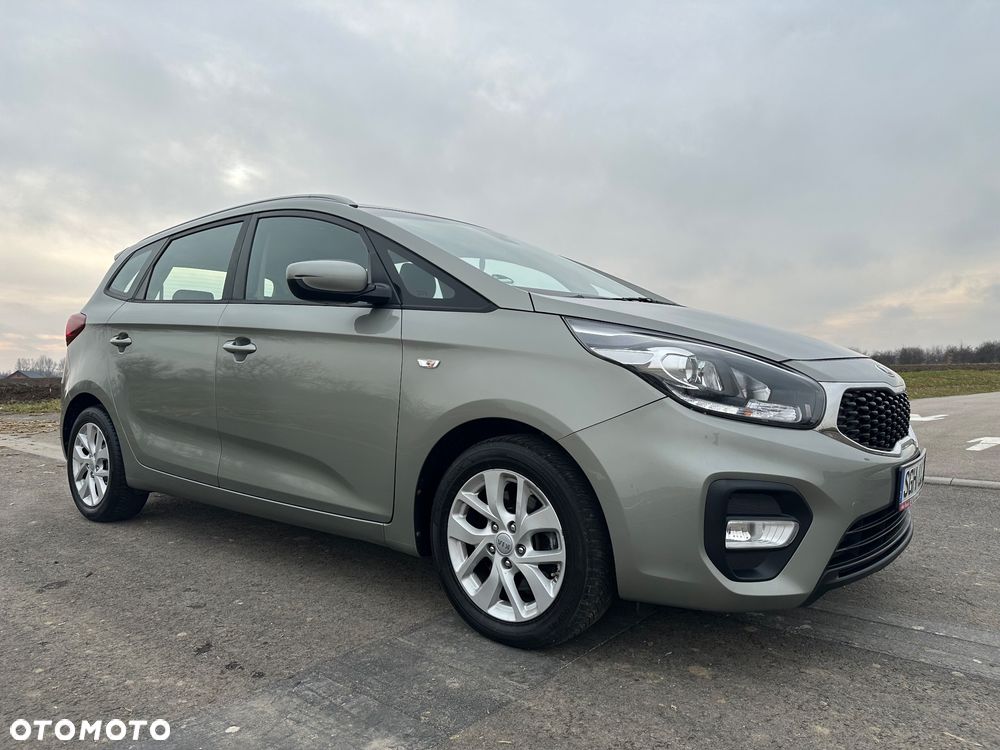 Kia Carens 1.6 GDI Dream Team Edition - 3
