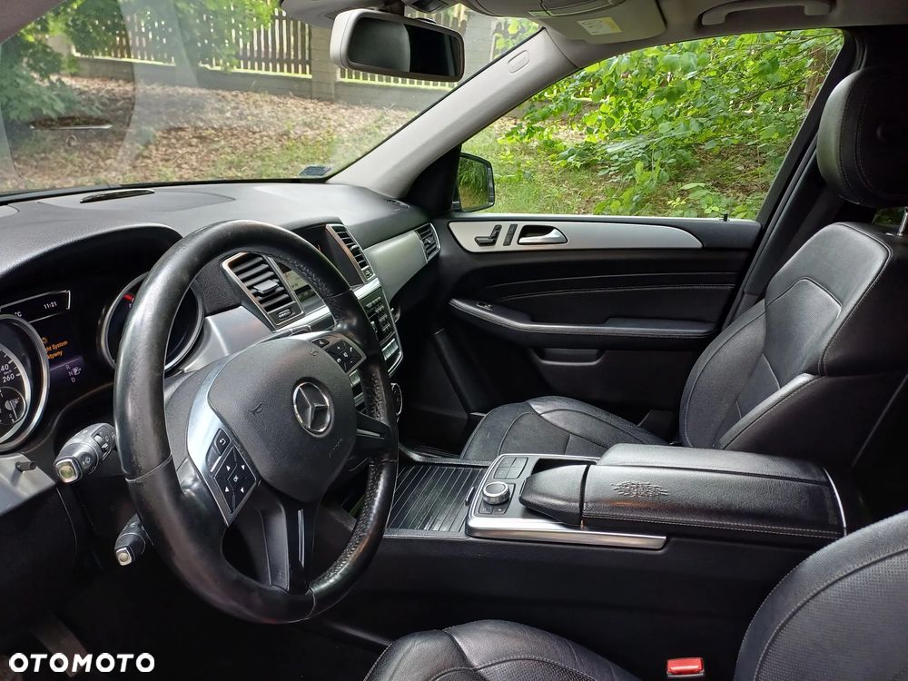 Mercedes-Benz ML - 17