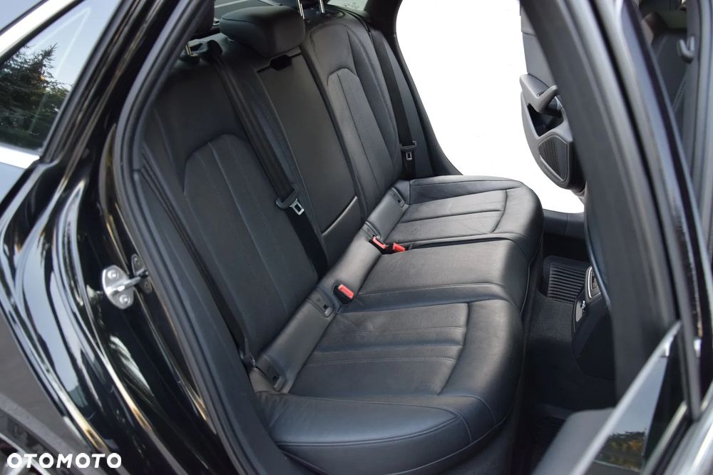 Audi A4 Limousine 2.0 TFSI S tronic sport - 19