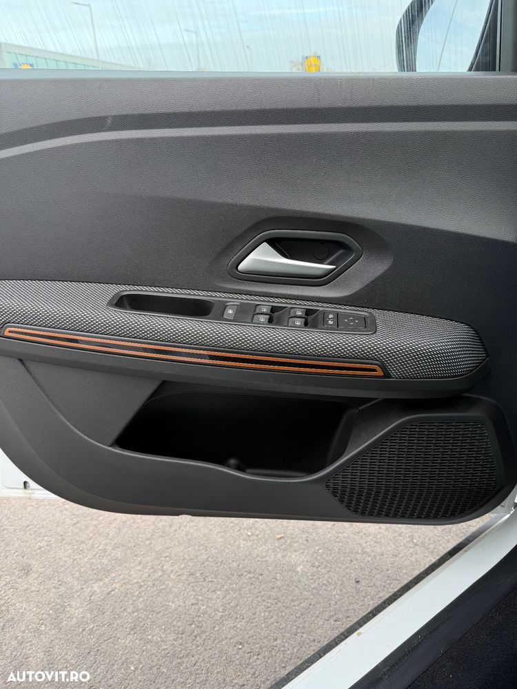 Dacia Sandero Stepway TCe 90 MT6 Expression - 13