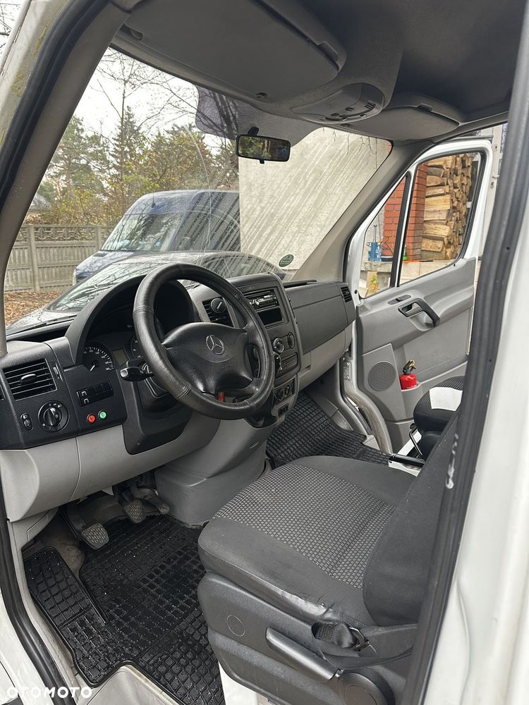 Mercedes-Benz Sprinter - 10