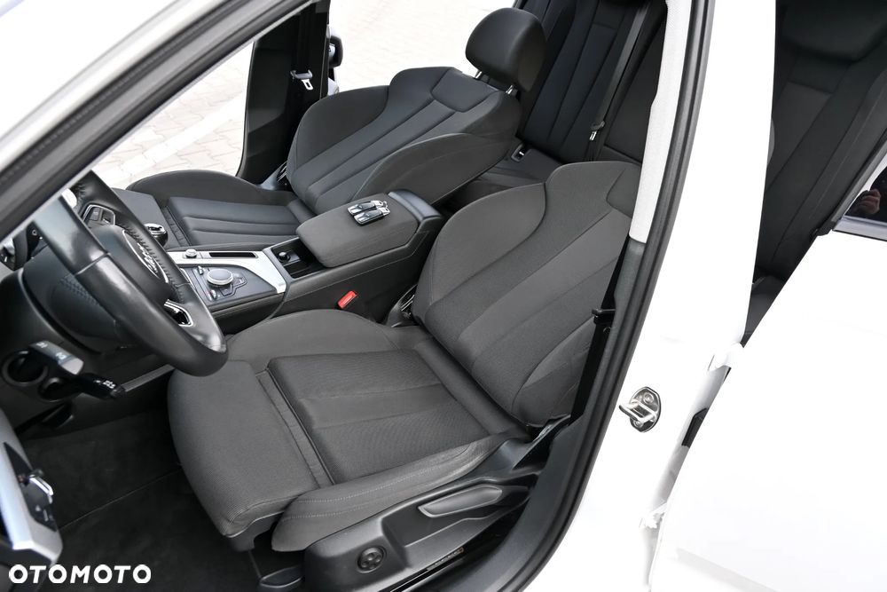 Audi A4 Avant 2.0 TDI Quattro Sport - 30