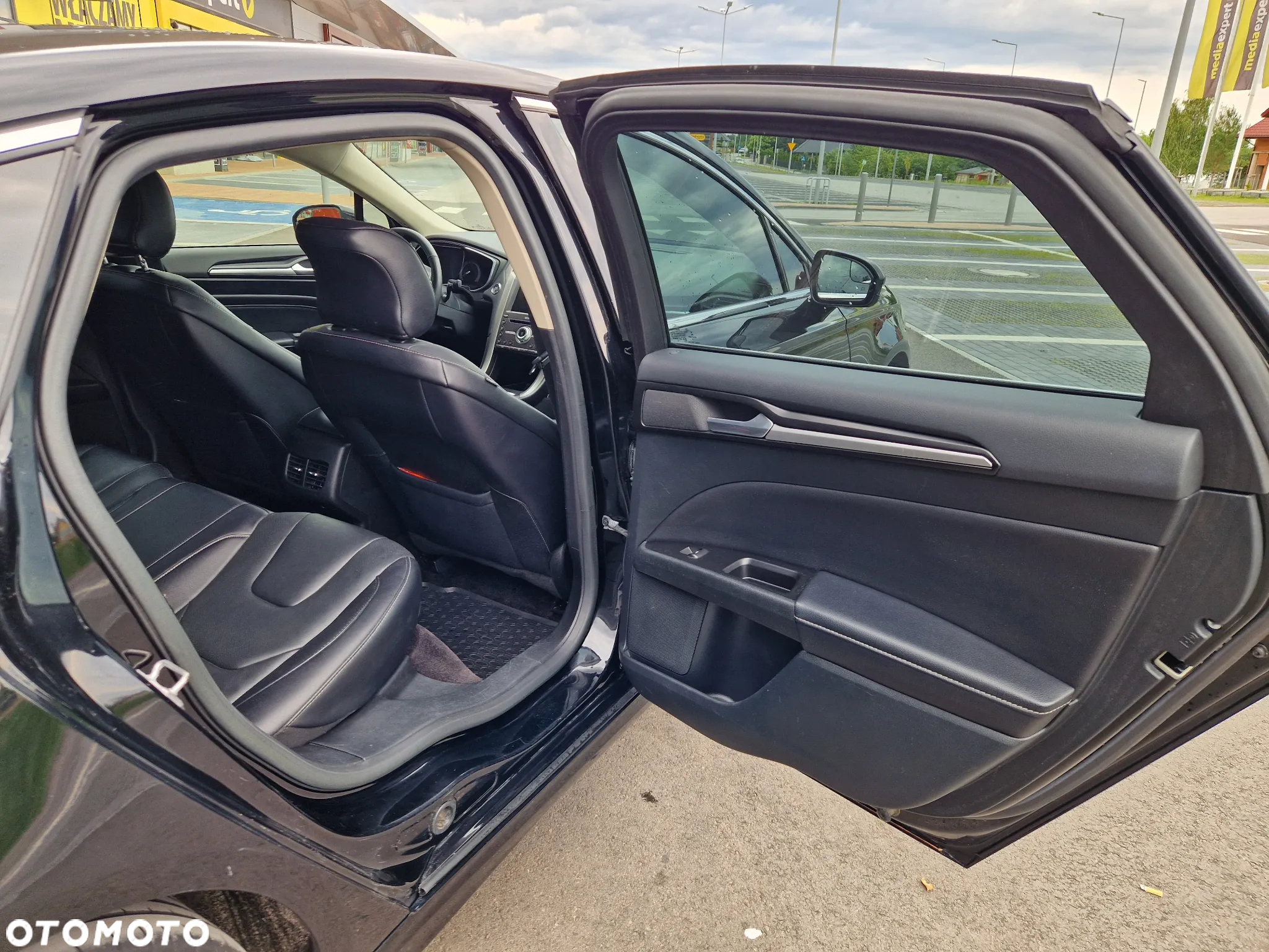 Ford Fusion 2.0 EcoBoost Titanium - 11
