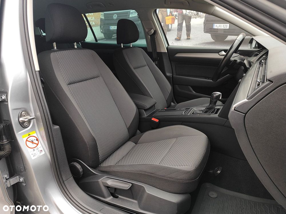 Volkswagen Passat Variant 2.0 TDI EVO Business DSG - 16